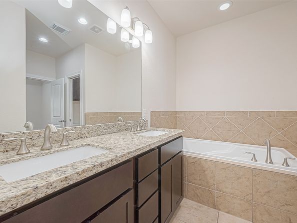 1606 Parker Street, Houston TX 77007
