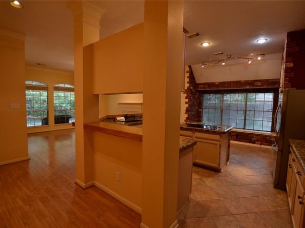 8402 East Copper Lakes Dr, Houston TX 77095