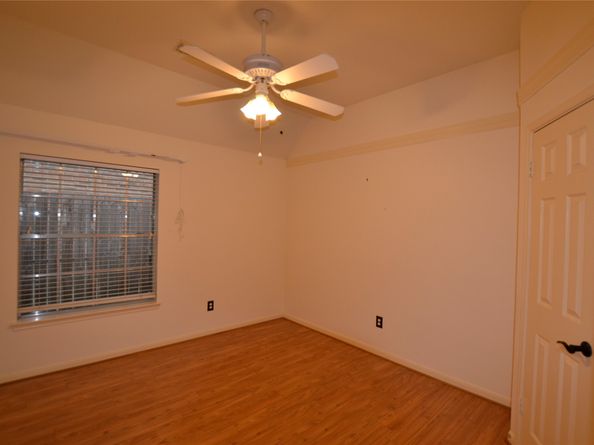 8402 East Copper Lakes Dr, Houston TX 77095