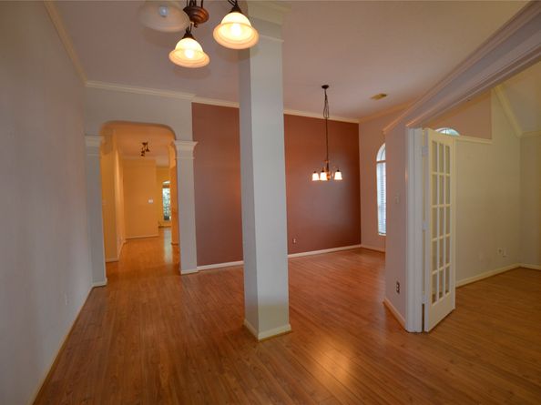 8402 East Copper Lakes Dr, Houston TX 77095