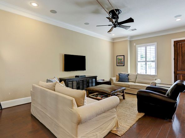 31 E Breezy Way, The Woodlands TX 77380