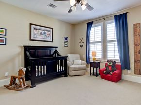 31 E Breezy Way, The Woodlands TX 77380