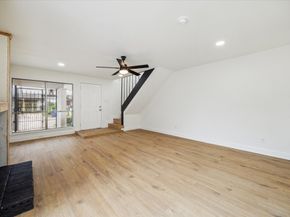 7822 Pacific Pearl Street, Houston TX 77072