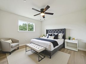7822 Pacific Pearl Street, Houston TX 77072