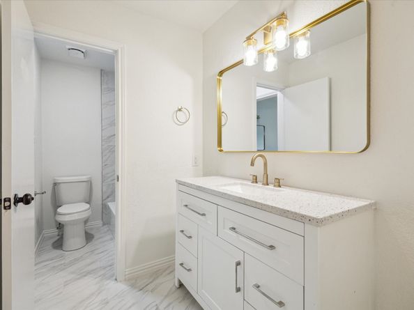 7822 Pacific Pearl Street, Houston TX 77072