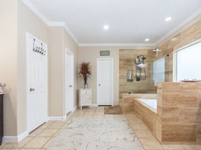 8219 Trophy Place Dr Drive, Humble TX 77346