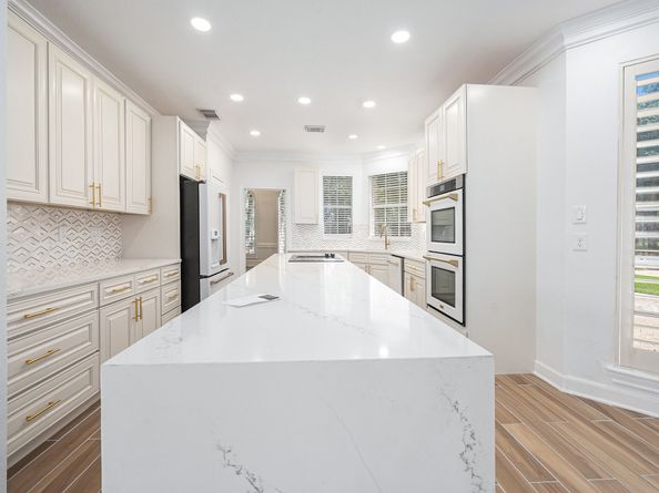 7921 Capri Circle, Houston TX 77095