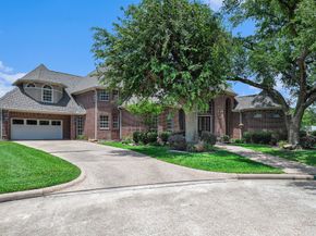 7921 Capri Circle, Houston TX 77095