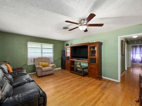 12337 Kayla Lane, Houston TX 77015