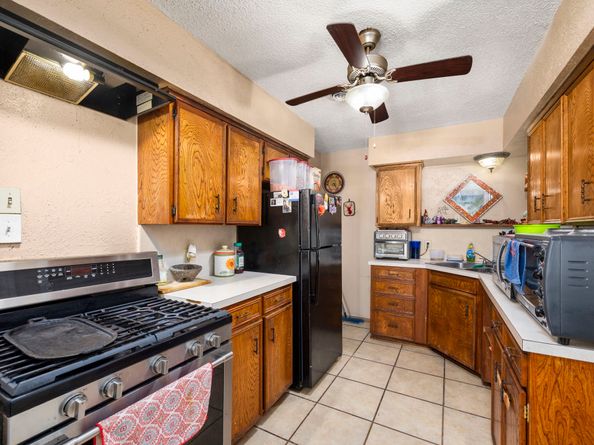 12337 Kayla Lane, Houston TX 77015