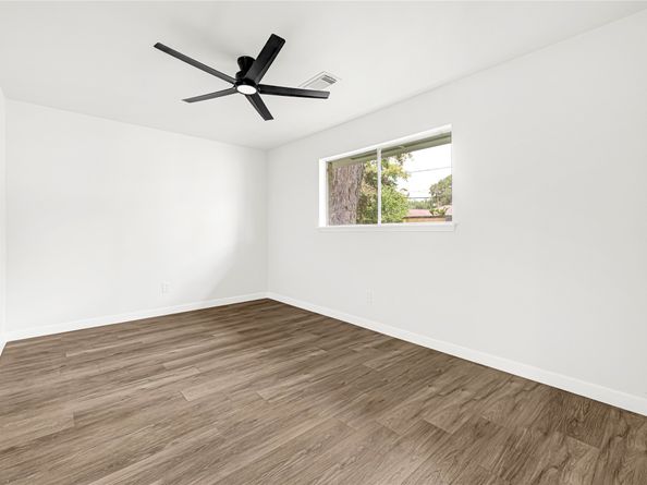 5514 Chantilly Lane, Houston TX 77092