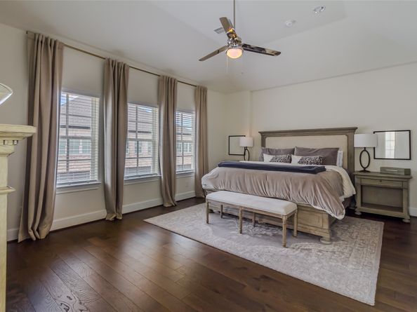 6007 Matthew Oaks Place, Houston TX 77007