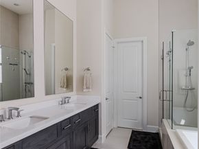 6007 Matthew Oaks Place, Houston TX 77007