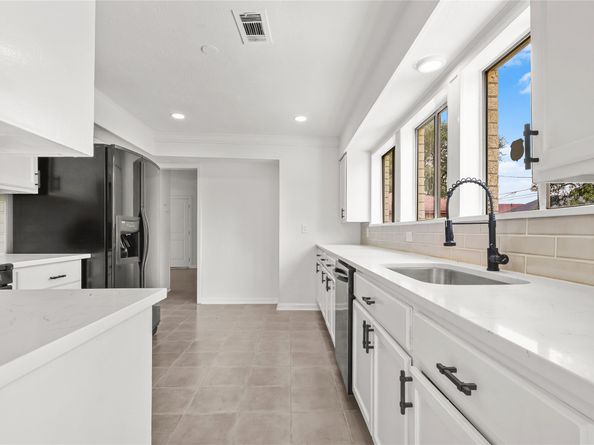 3727 Kildare Drive, Houston TX 77047