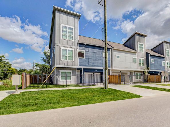 6204 Maybell Street, Houston TX 77091