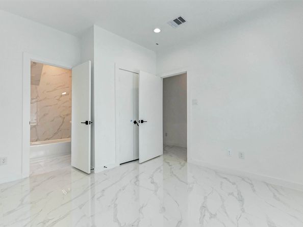 6204 Maybell Street, Houston TX 77091