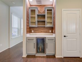 4005 Starbright St, Houston TX 77018