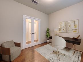 4005 Starbright St, Houston TX 77018