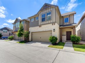 4005 Starbright St, Houston TX 77018