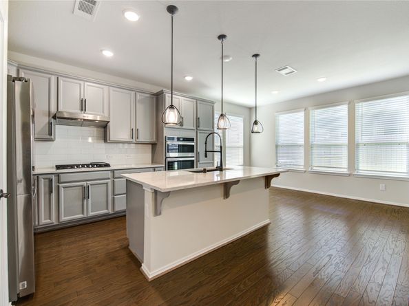 4005 Starbright St, Houston TX 77018