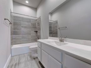 18006 Ponte Vecchio Way, Houston TX 77044
