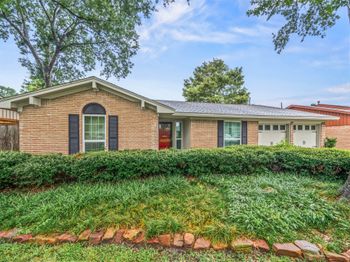 6918 Pine Grove Drive