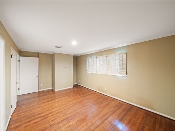 6918 Pine Grove Drive, Houston TX 77092
