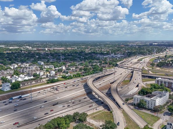1706 Elgin Street, Houston TX 77004