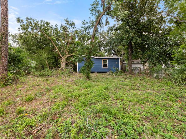 206 Owens Street, Houston TX 77029