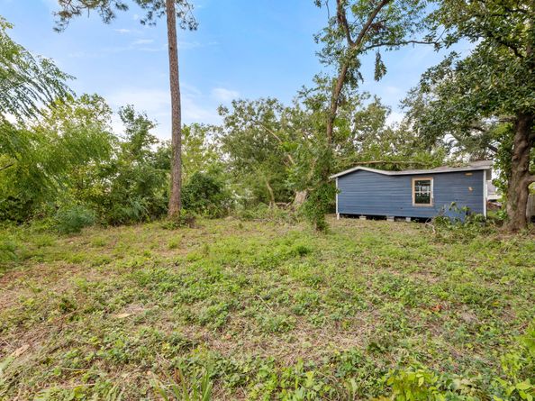 206 Owens Street, Houston TX 77029