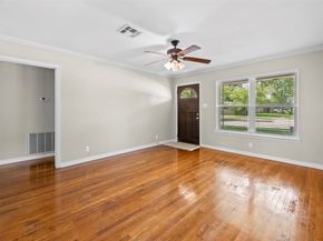 9614 Hammerly Boulevard, Houston TX 77080