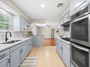9614 Hammerly Boulevard, Houston TX 77080