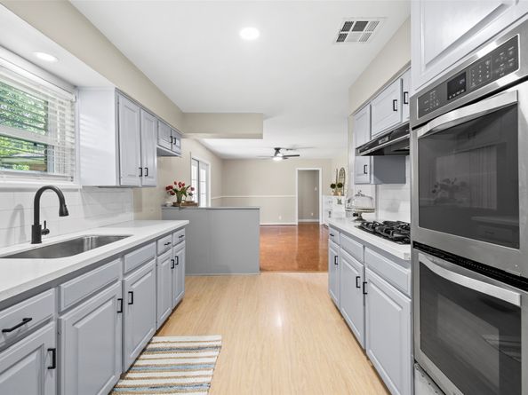 9614 Hammerly Boulevard, Houston TX 77080