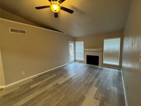 10101 S Gessner Road 305, Houston TX 77071