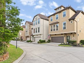 2710 Kings Retreat Circle, Houston TX 77345