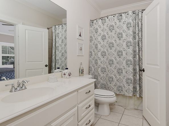 75 Colonial Row Drive, The Woodlands TX 77380