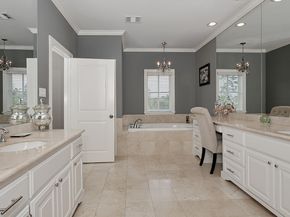 75 Colonial Row Drive, The Woodlands TX 77380