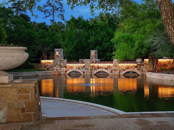 75 Colonial Row Drive, The Woodlands TX 77380