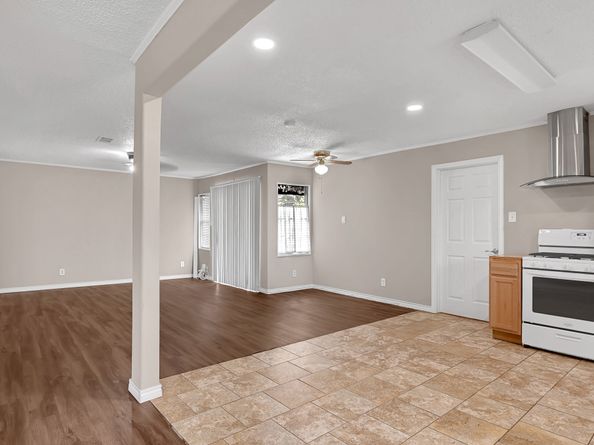 518 Elton Street, Houston TX 77034