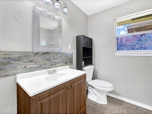 518 Elton Street, Houston TX 77034