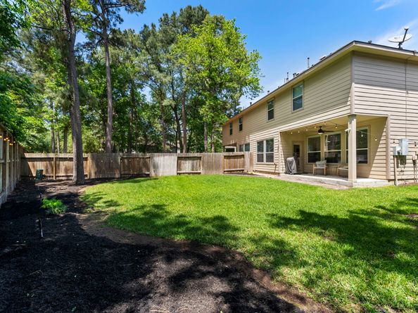 114 W Twinvale Loop, Conroe TX 77384