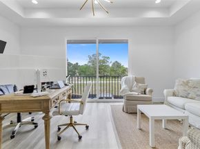 409 Alvia Run Lane B2, Houston TX 77018