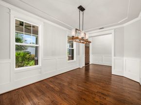 922 Wakefield Drive, Houston TX 77018