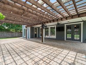 922 Wakefield Drive, Houston TX 77018