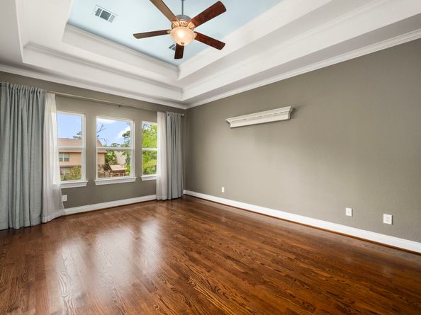 922 Wakefield Drive, Houston TX 77018