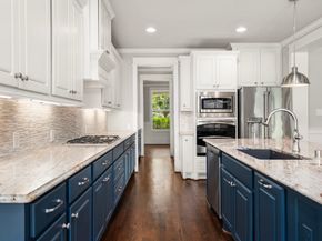 922 Wakefield Drive, Houston TX 77018