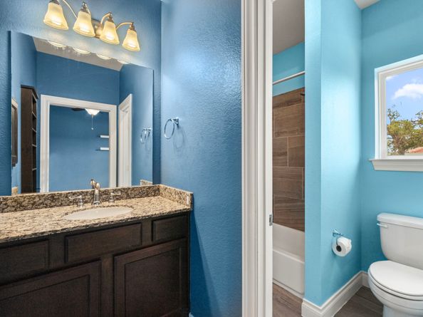 922 Wakefield Drive, Houston TX 77018