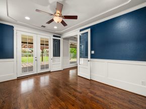 922 Wakefield Drive, Houston TX 77018