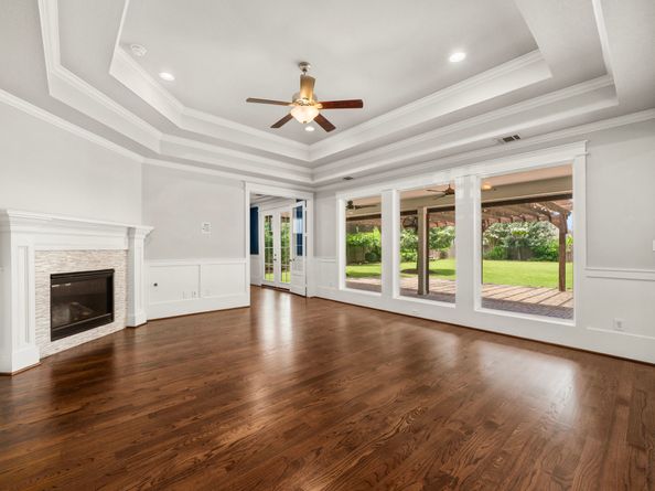 922 Wakefield Drive, Houston TX 77018