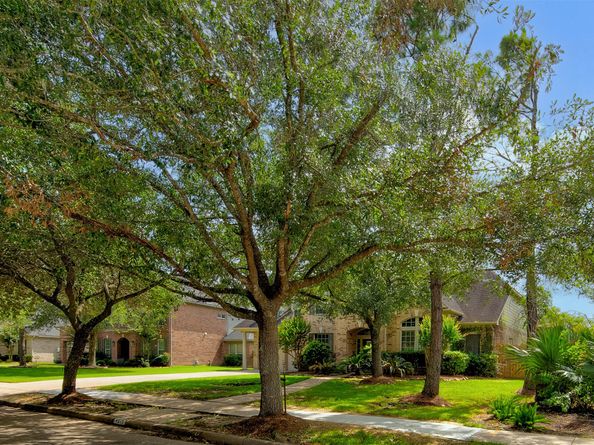 4815 N Pine Brook Way, Houston TX 77059